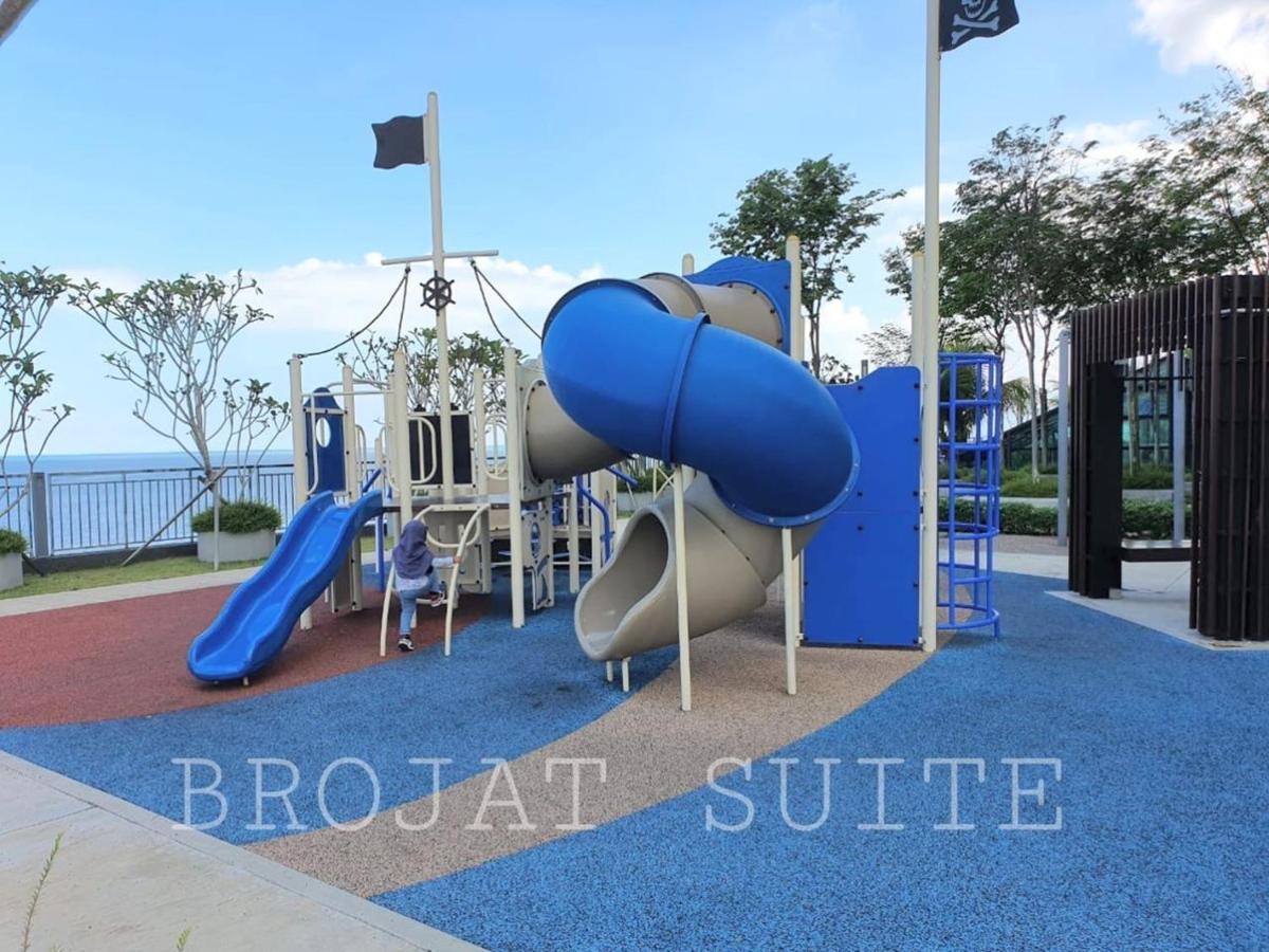 Brojat Suite Family City View @ Imperium Residence Kuantan Exterior photo